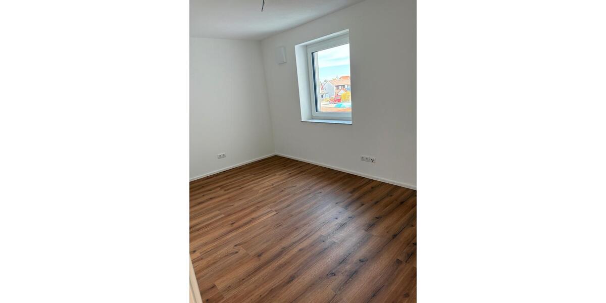 Etagenwohnung Landsberg am Lech Ellighofen - 4 Zimmer, 105 m&sup2;, 1.950&euro; | Angebot:26308515
