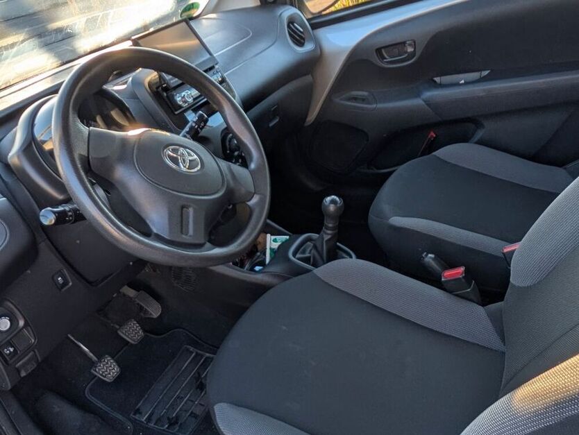 Aygo (X)
