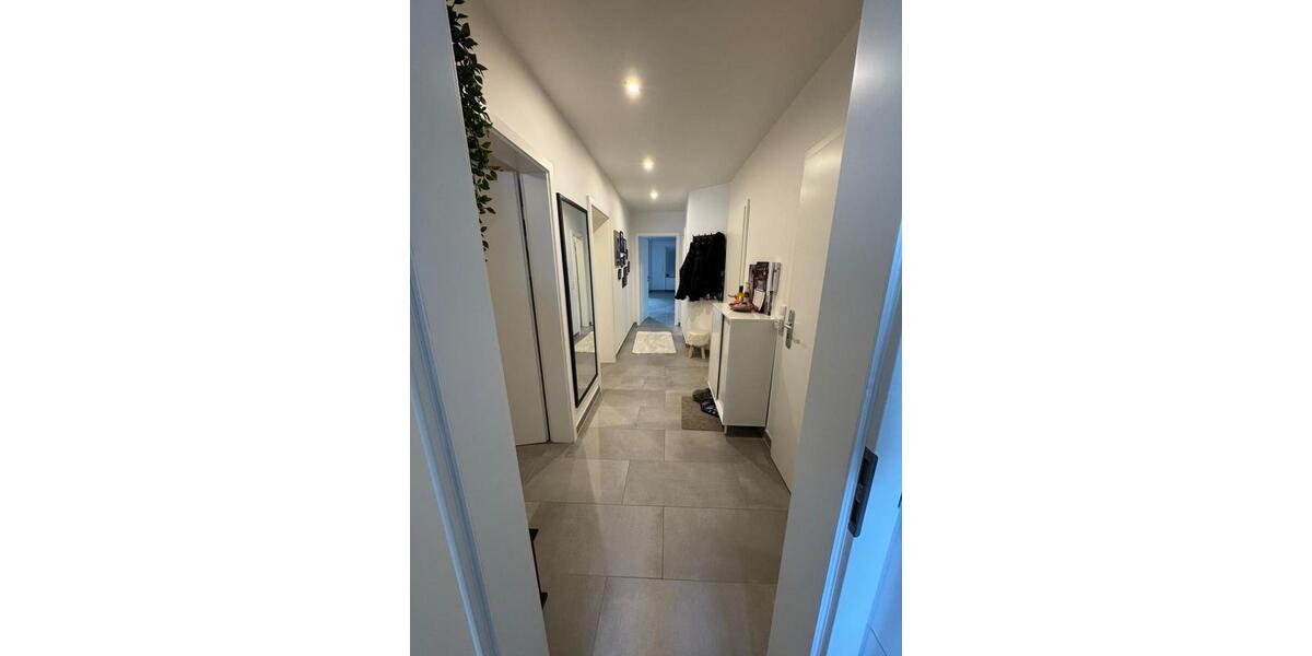 Dachgeschoßwohnung Lich - 3 Zimmer, 83 m&sup2;, 1.000&euro; | Angebot:25515593