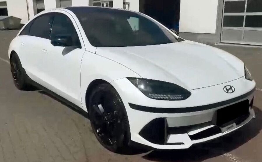 IONIQ 6
