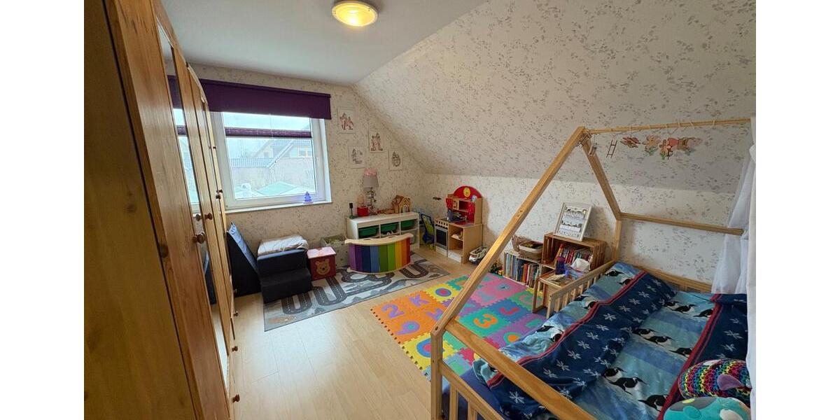 Haus zur Miete mit Garten, Carport, Terrasse, Nebengebäude 5 zimmer