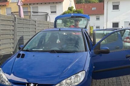 Peugeot 206 228.000 km 650 &euro; Rüsselsheim 65428