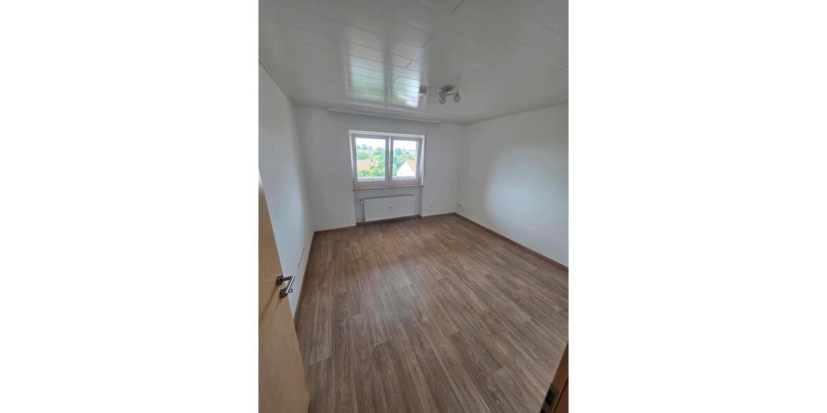 Etagenwohnung Herzogenaurach - 4 Zimmer, 95 m&sup2;, 369.000&euro; | Angebot:27096869