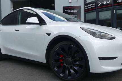 Tesla Model Y 26.534 km 38.800 &euro; Berlin 13156