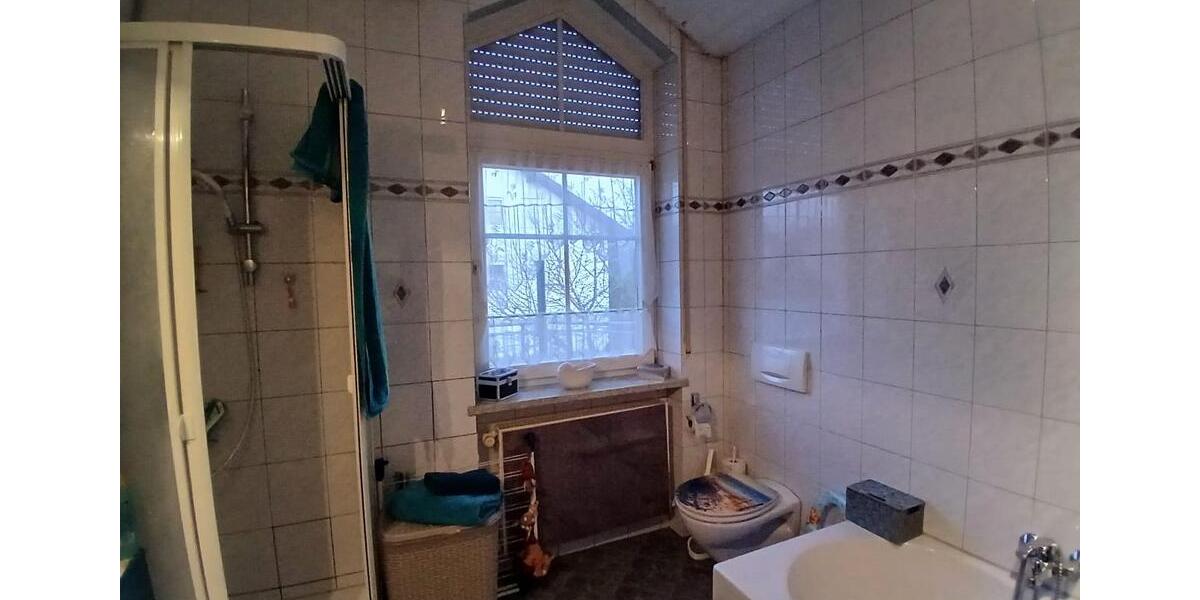 Dachgeschoßwohnung Wallersdorf - 4 Zimmer, 100 m&sup2;, 800&euro; | Angebot:25396603