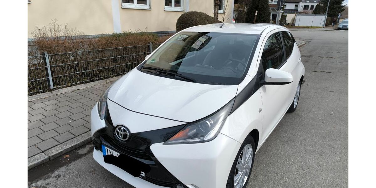 Toyota Aygo (X) 152.455 km 4.900 &euro; Oberdolling 85129