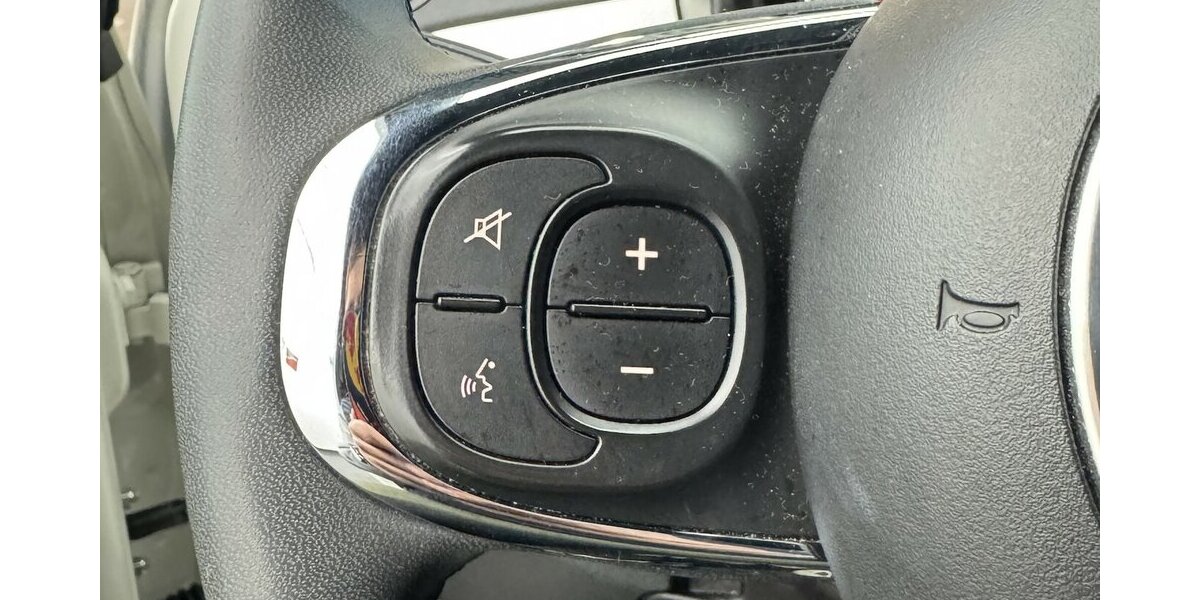 Fiat 500 1.0 Dolcevita Mild-Hybrid CarPlay 1. Hand 25.490 km 11.890 &euro; Lich 35423