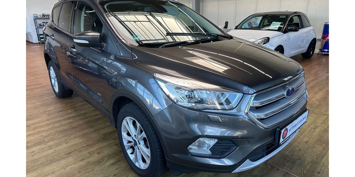 Ford Kuga 139.053 km 13.900 € Sankt Augustin 53757