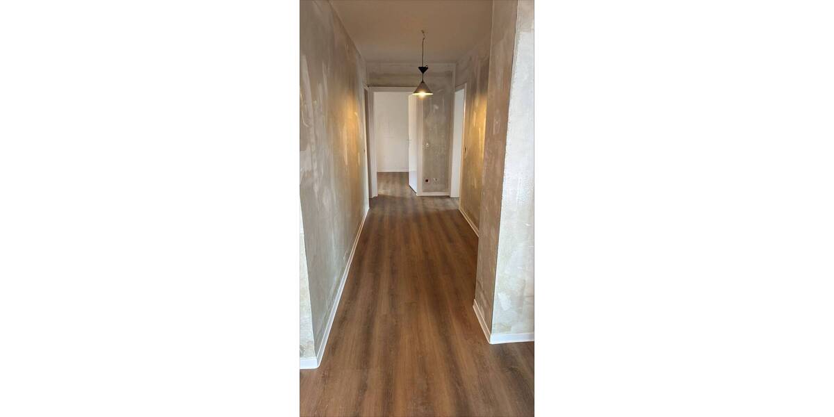 Etagenwohnung Wiesbaden Klarenthal - 3 Zimmer, 106 m&sup2;, 1.195&euro; | Angebot:26695557