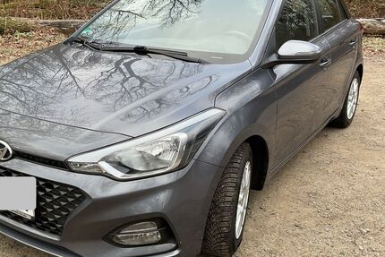Hyundai i20 96.700 km 9.900 &euro; Frankfurt am Main 60388