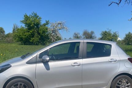 Toyota Yaris 27.300 km 10.500 &euro; Oberursel 61440