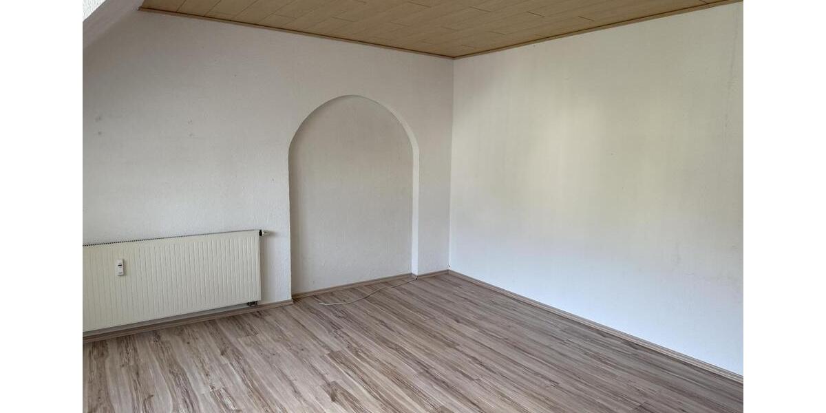 Maisonettenwohnung Wilnsdorf - 7 Zimmer, 165 m&sup2;, 200.000&euro; | Angebot:26815407