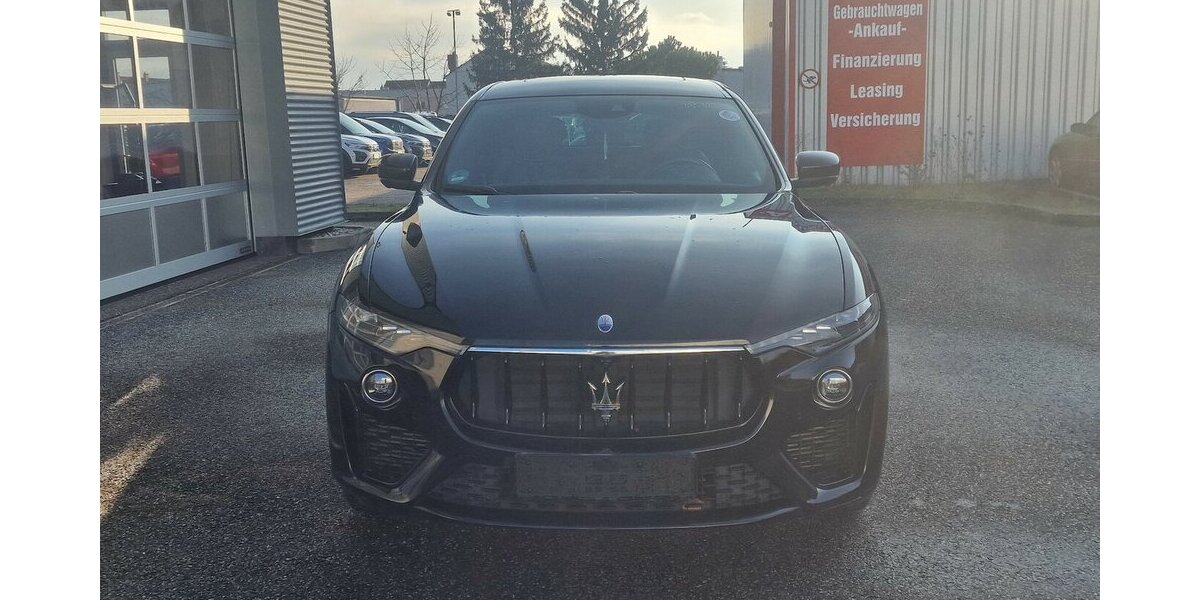 Maserati Levante Q4 Gran Sport Luftfederung 71.500 km 44.998 &euro; Landau 76829