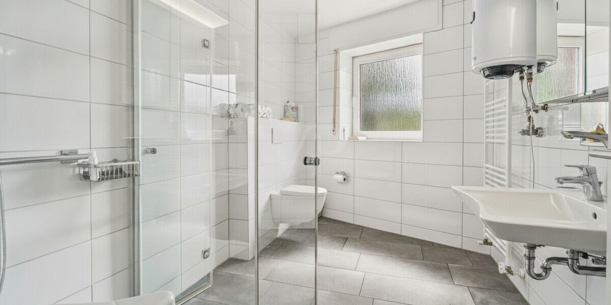 Altbau mit Potenzial – Sanierungsbedürftiges Zweifamilienhaus mit zwei separaten Wohneinheiten (WEG) - Zweifamilienhaus Rheine Rheine | Angebot:27180289