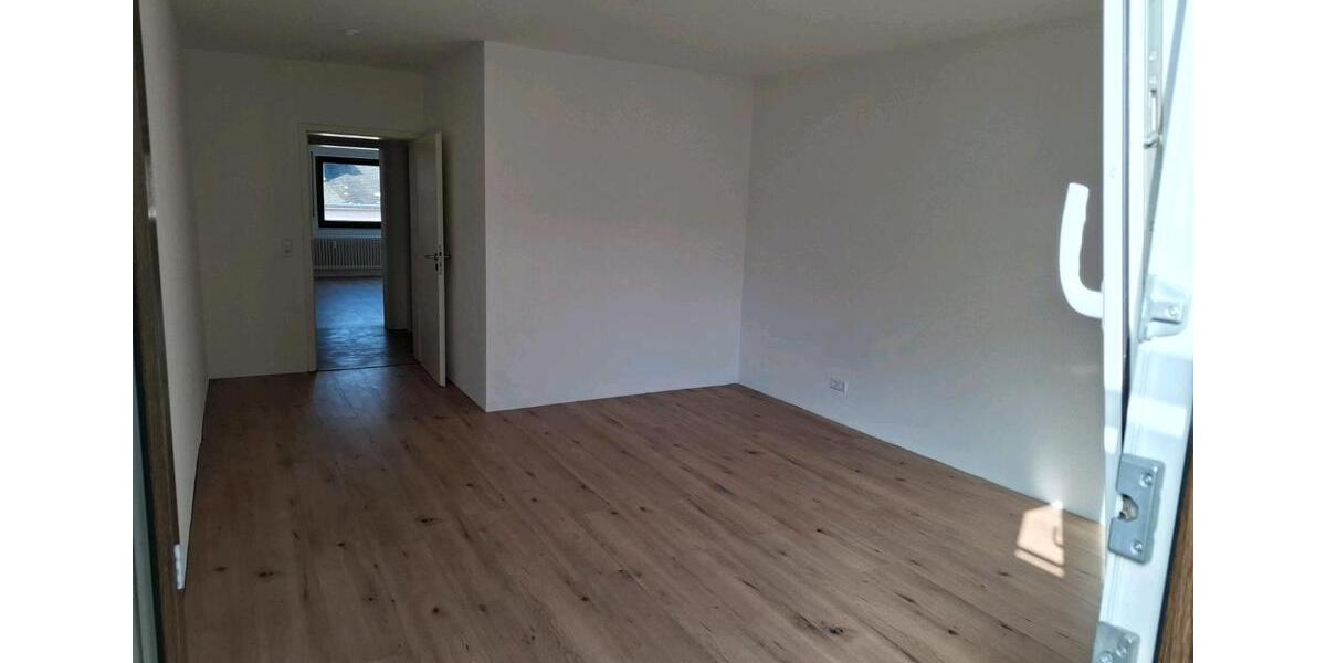 Etagenwohnung Lahnstein - 3 Zimmer, 110 m&sup2;, 225.000&euro; | Angebot:25612266