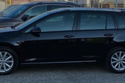 VW Golf 131.000 km 12.900 € Freiburg 79100