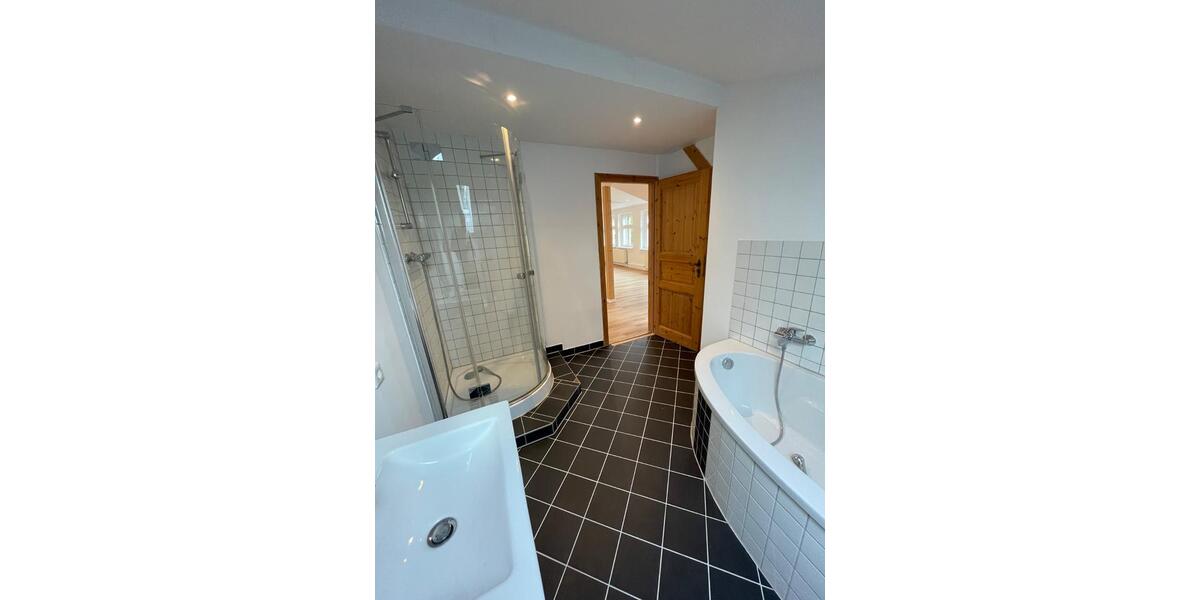 Dachgeschoßwohnung Hennigsdorf - 1.5 Zimmer, 63 m&sup2;, 790&euro; | Angebot:26123684