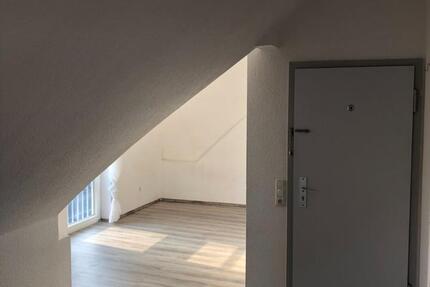Charmante Dachgeschosswohnung mit französischem Balkon Reinheim 1 zimmer