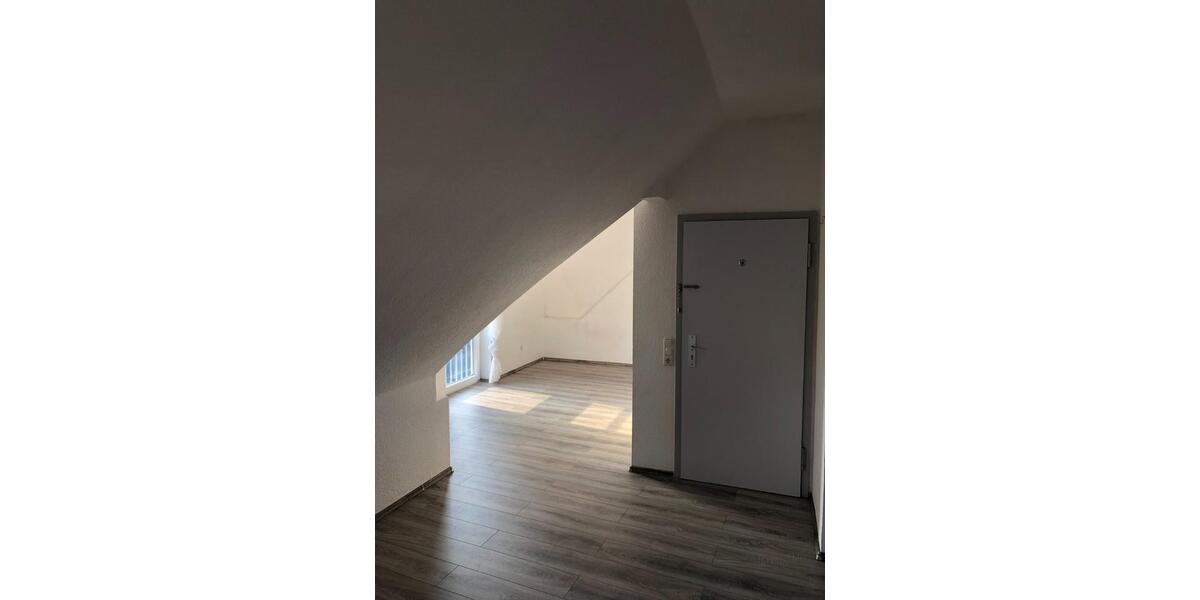 Charmante Dachgeschosswohnung mit französischem Balkon Reinheim 1 zimmer