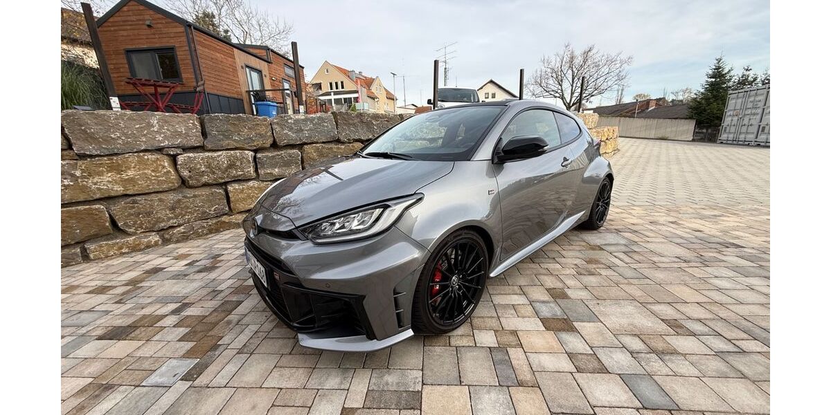 Toyota Yaris 5.900 km 44.900 € Eisingen 97249