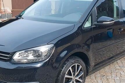 VW Touran 102.000 km 10.990 &euro; Neukirch 01904