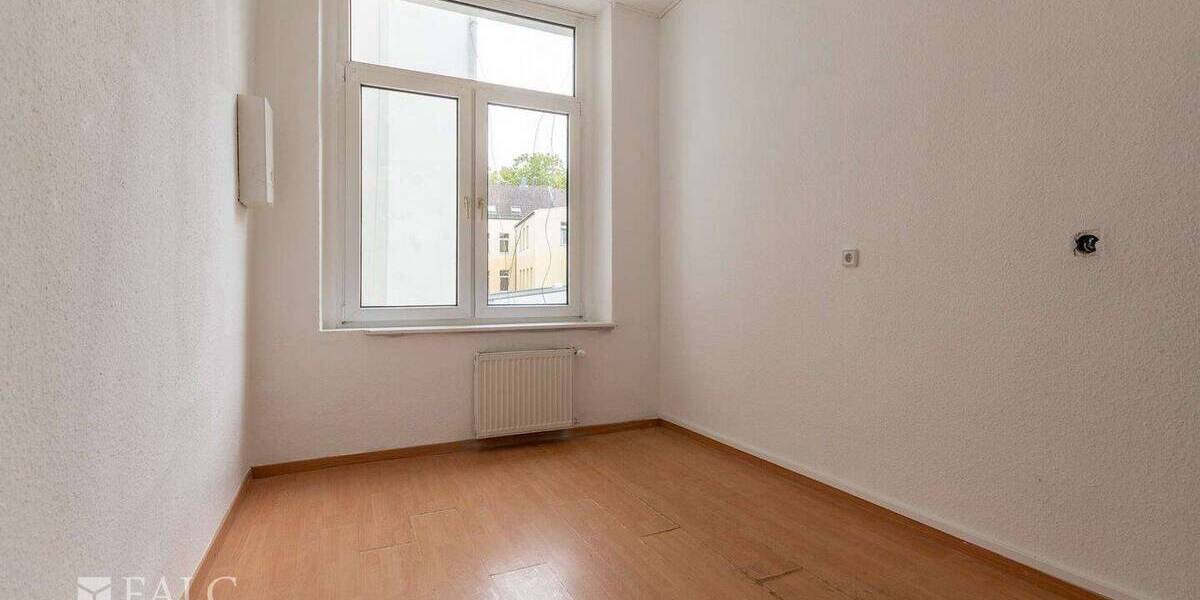 Mehrfamilienhaus, Wohnhaus Krefeld Stadtmitte - 1 Zimmer, 384 m&sup2;, 699.999&euro; | Angebot:26081937