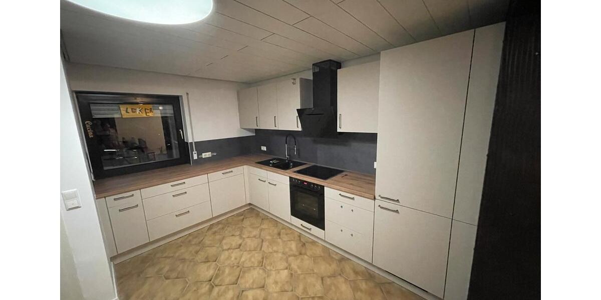 5-Zi.-Wohnung (125 m²) mit Garten, Terrasse & Garage 5 zimmer