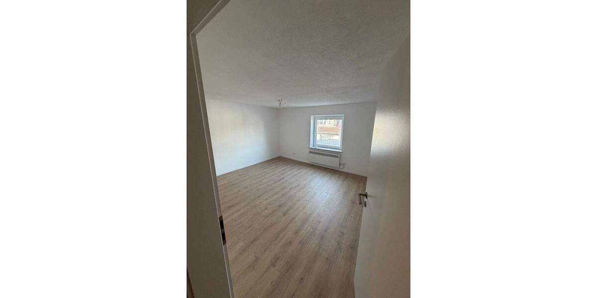 Etagenwohnung Langenau (Albeck) Albeck - 6 Zimmer, 148 m&sup2;, 250.000&euro; | Angebot:25824686
