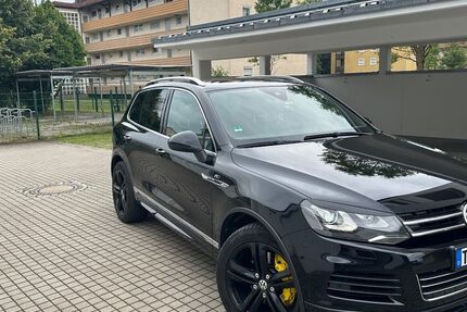 VW Touareg 255.500 km 15.499 € Traunreut 83301