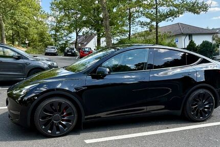Tesla Model Y 36.800 km 38.400 &euro; Haibach 63808