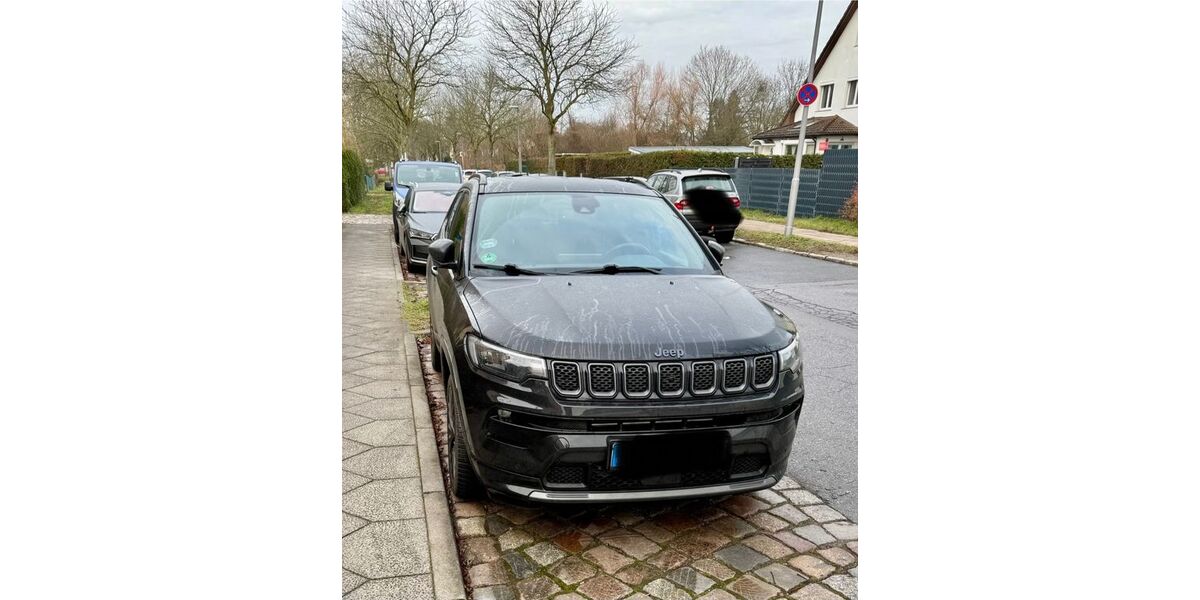Jeep Compass 59.800 km 26.500 &euro; Berlin 13125