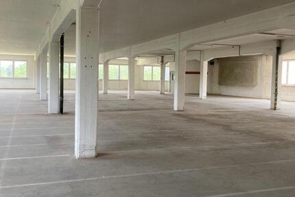 Großzügige Lagerfläche mit Lastenaufzug im 3. OG insgesamt ca. 1.252 m² in SchwarzenbachSaale - LKW-Zufahrt auf dem Areal - verkehrsgünstige Lage zimmer