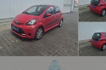 Toyota Aygo (X) 50.000 km 5.700 &euro; Hallbergmoos 85399