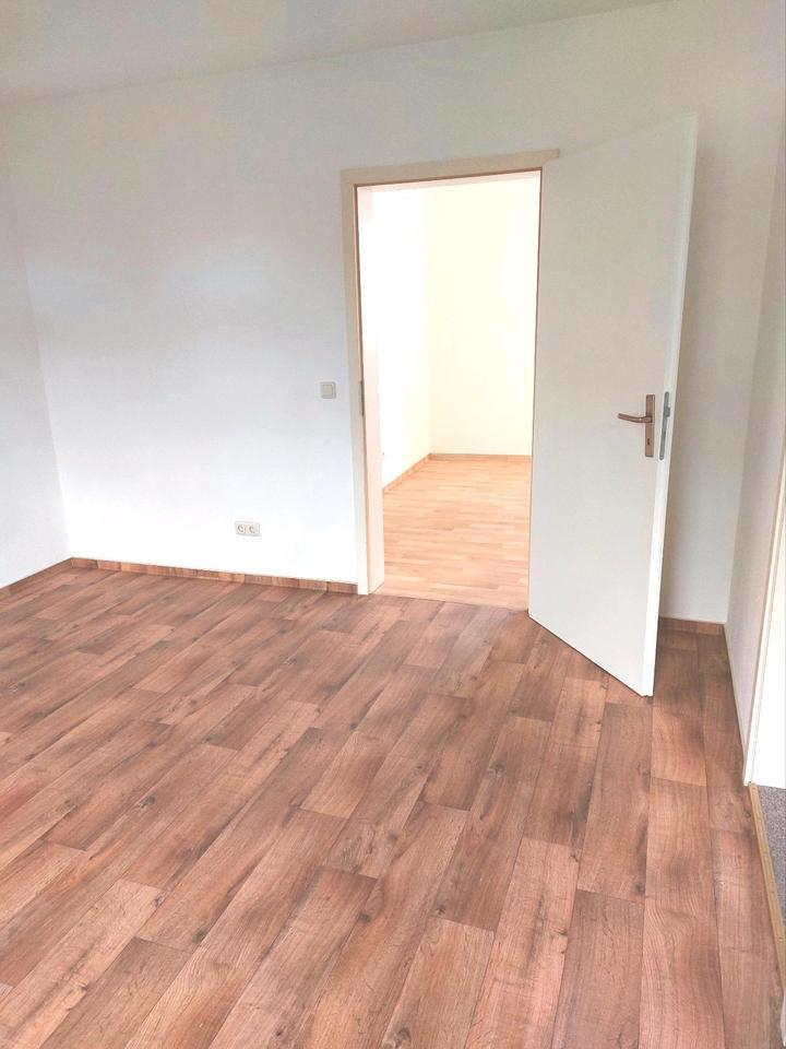 Waltershausen 1oder2 Wohnungen nebeneinander, Angaben je Einheit zimmer