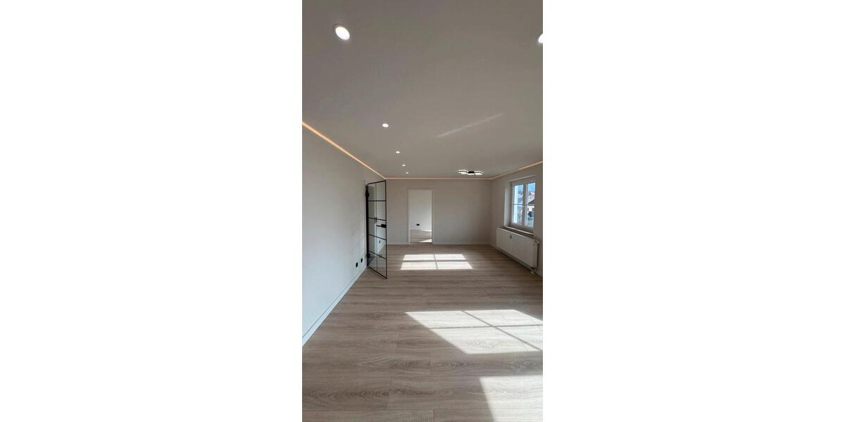 Etagenwohnung Ranis - 2 Zimmer, 61 m&sup2;, 95.000&euro; | Angebot:26904152