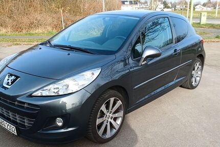 Peugeot 207 116.000 km 3.350 &euro; Alfter 53347