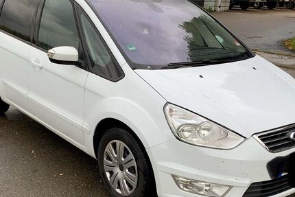Ford Galaxy 78.000 km 10.400 € Dürnau 73105