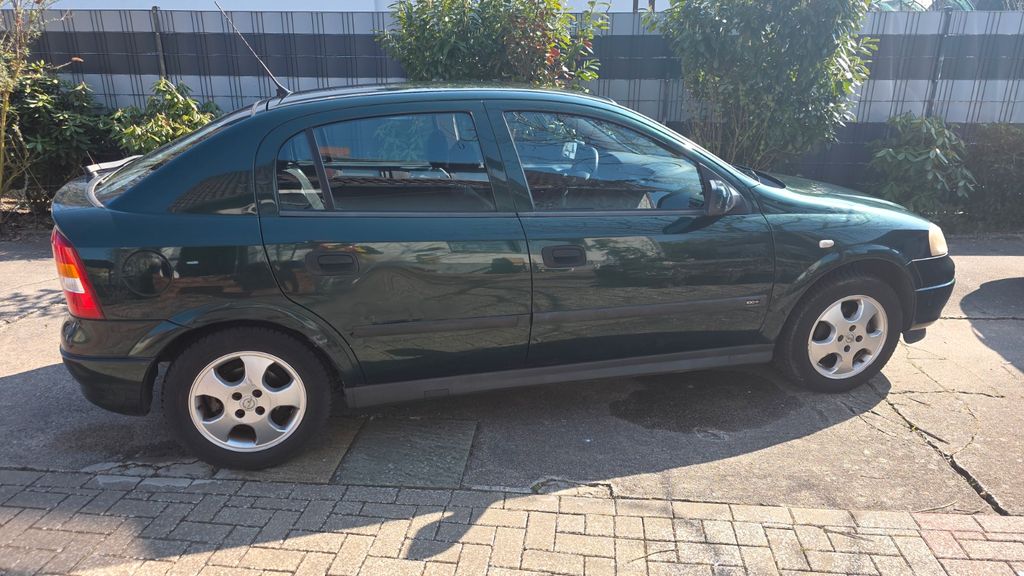 Opel Astra 162.000 km 1.350 &euro; Brome 38465