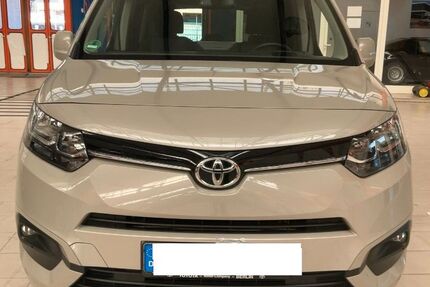 Toyota Proace City 55.408 km 19.900 € Berlin 10178