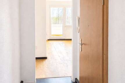 Wohnung Reichenbach Obermylau - 2 Zimmer, 60 m&sup2;, 299&euro; | Angebot:26443553