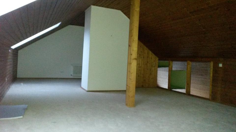 Dachgeschoßwohnung Solingen Burg - 2 Zimmer, 70 m&sup2;, 540&euro; | Angebot:24849030