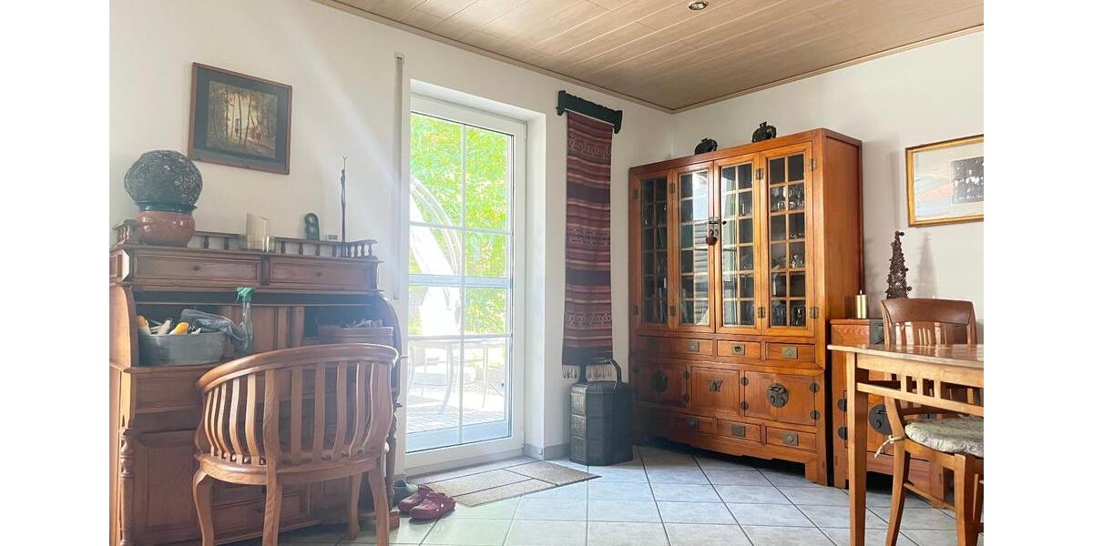 Einfamilienhaus Regenstauf - 7 Zimmer, 276 m&sup2;, 1.349.000&euro; | Angebot:27095895