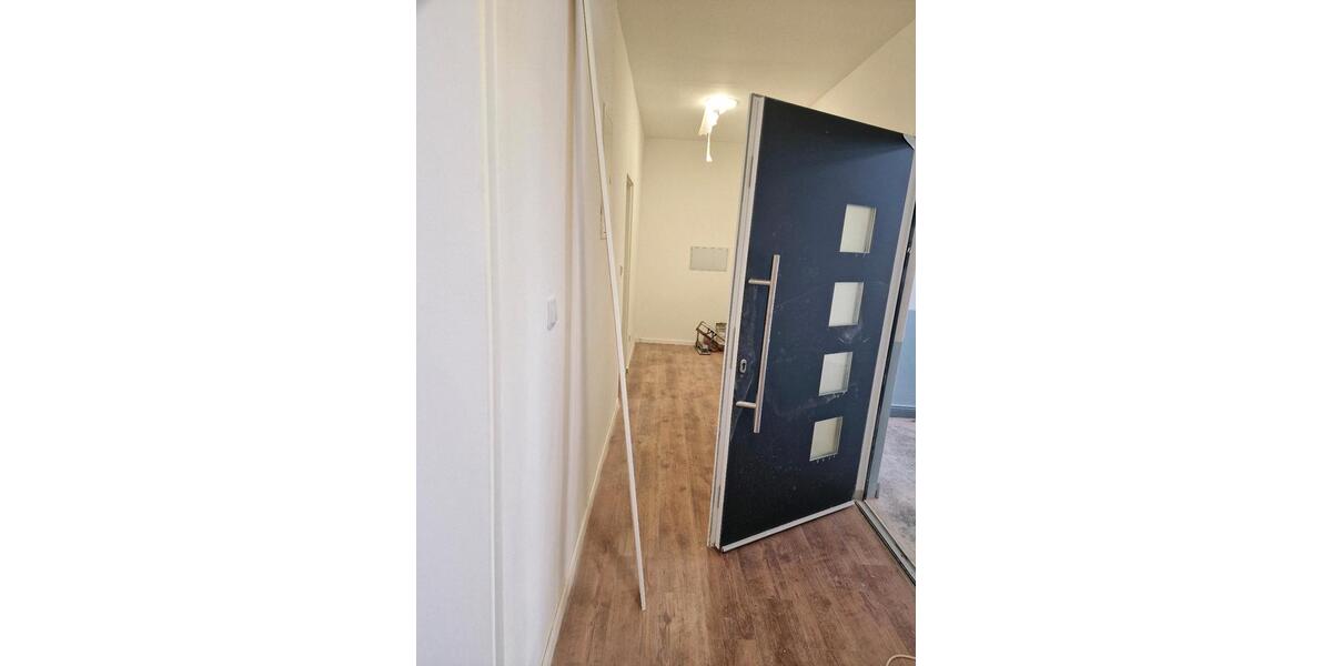 Etagenwohnung Neumünster Böcklersiedlung - 4 Zimmer, 100 m&sup2;, 1.550&euro; | Angebot:25472630