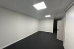 Modernisiertes Büro mit Lagerhalle in Kirchlengern