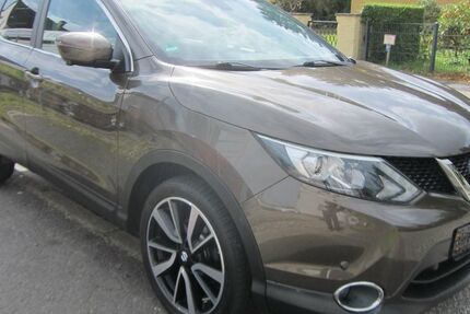 Nissan Qashqai 136.500 km 12.850 € Hamburg 22147