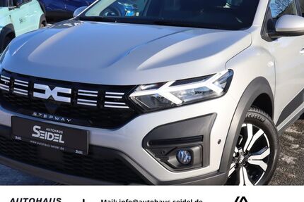 Dacia Sandero 8.135 km 16.487 &euro; Zwickau 08056