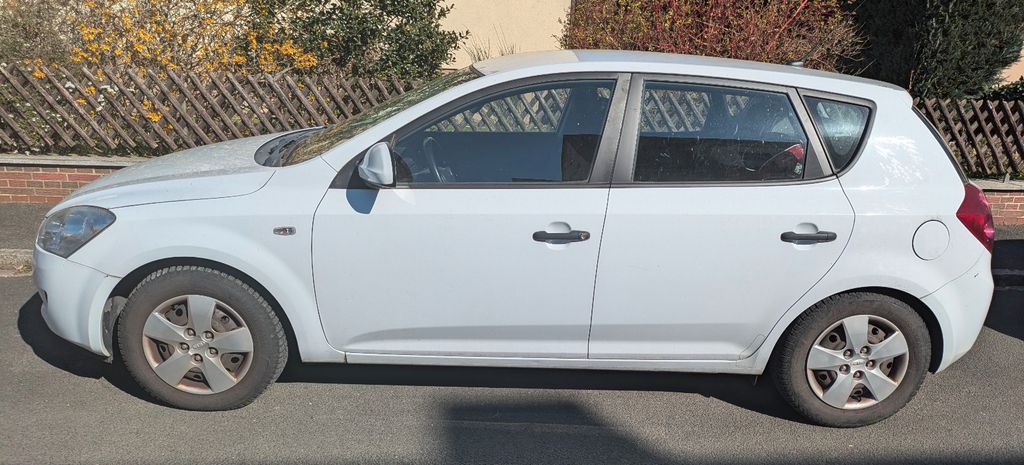 Kia ceed / Ceed 186.000 km 1.490 &euro; Schwabach 91126