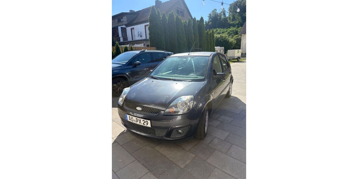 Ford Fiesta 169.678 km 2.600 &euro; Burghausen 84489