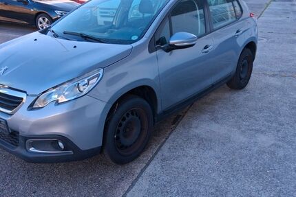 Peugeot 2008 135.196 km 3.399 € Frankfurt am Main 60388