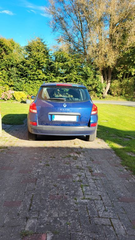 Renault Clio 185.482 km 2.800 € Drage 25878